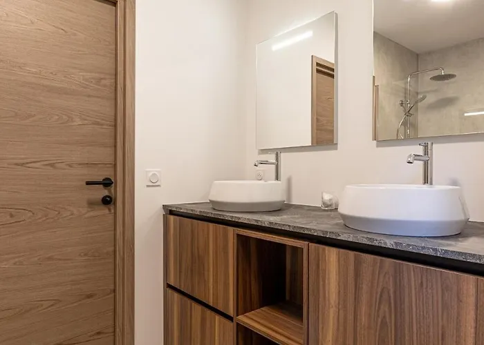 Le Dauphine 2 - Apartman *