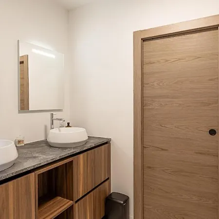 Le Dauphine 2 - Apartment